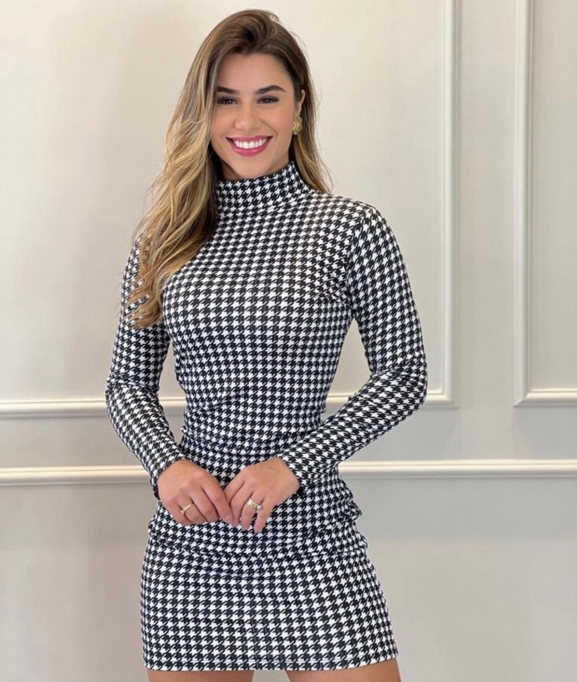 Vestido Preto e Branco