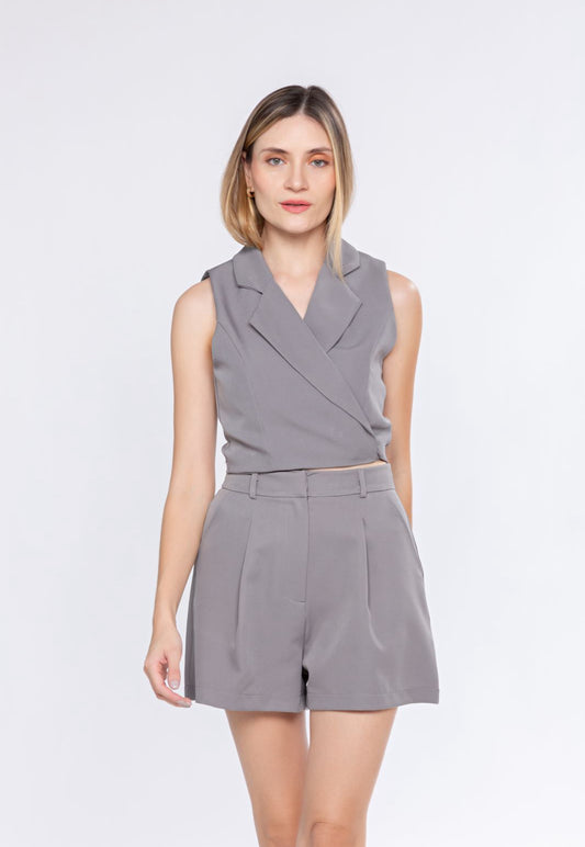 Conjunto de Ryca alfaiataria(shorts + blusa)