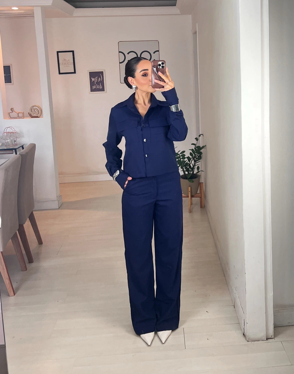 Conjunto calça elástico no cos e Jaqueta